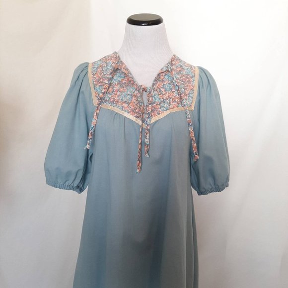 Vtg 70s Sky Blue Floral Yoke Ruffle Prairie Dress, Small - Picture 3 of 10